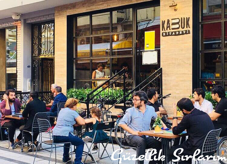 izmir kitap kafe kabuk