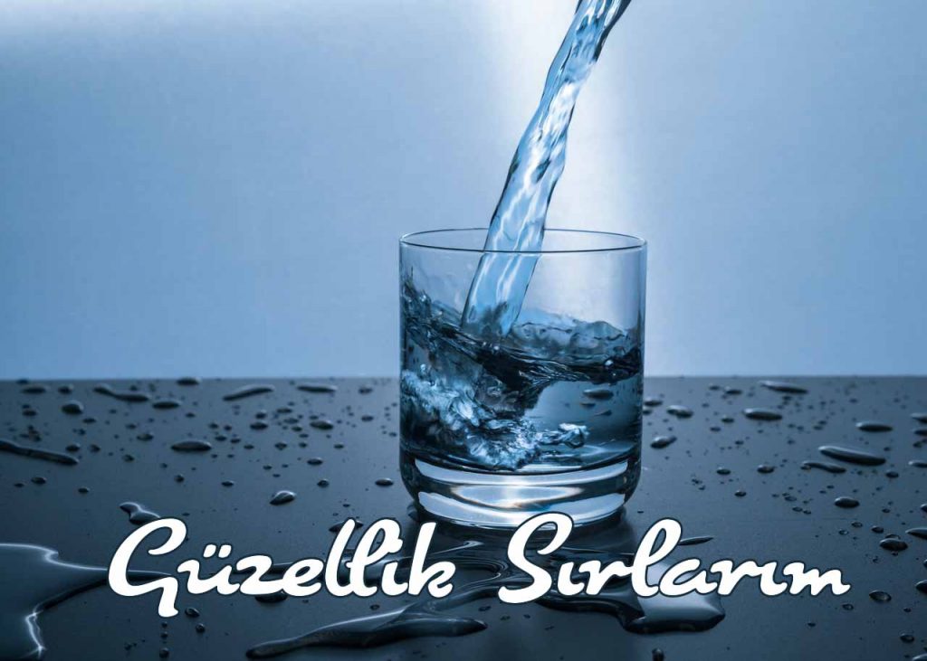 Bol Su Cilde İyi Geliyor