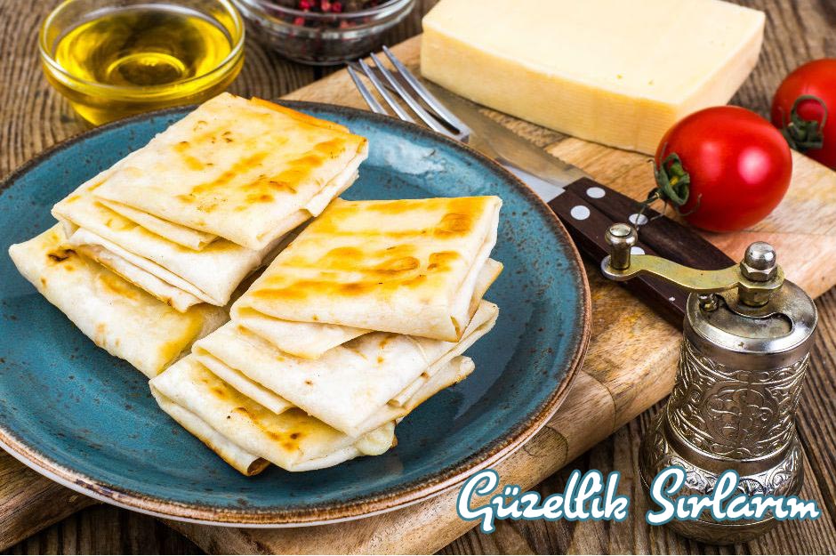 Lavaştan Gözleme Nasıl Yapılır