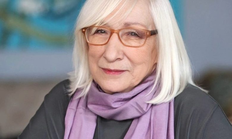 Alev Alatlı Kimdir